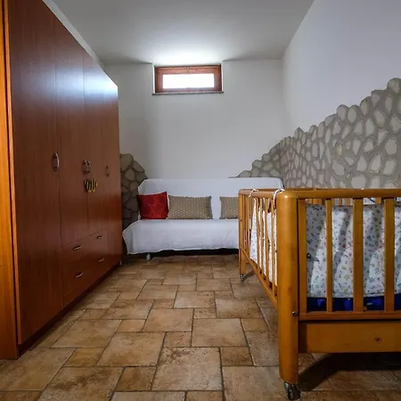 Nuraghe, Barrierefrei, Auf Olivenhain